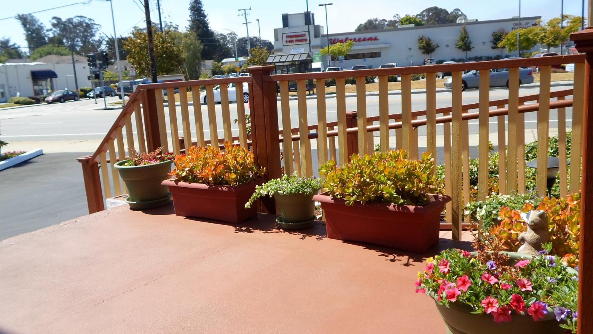 Hitching Post Studios Inn Santa Cruz Exterior photo