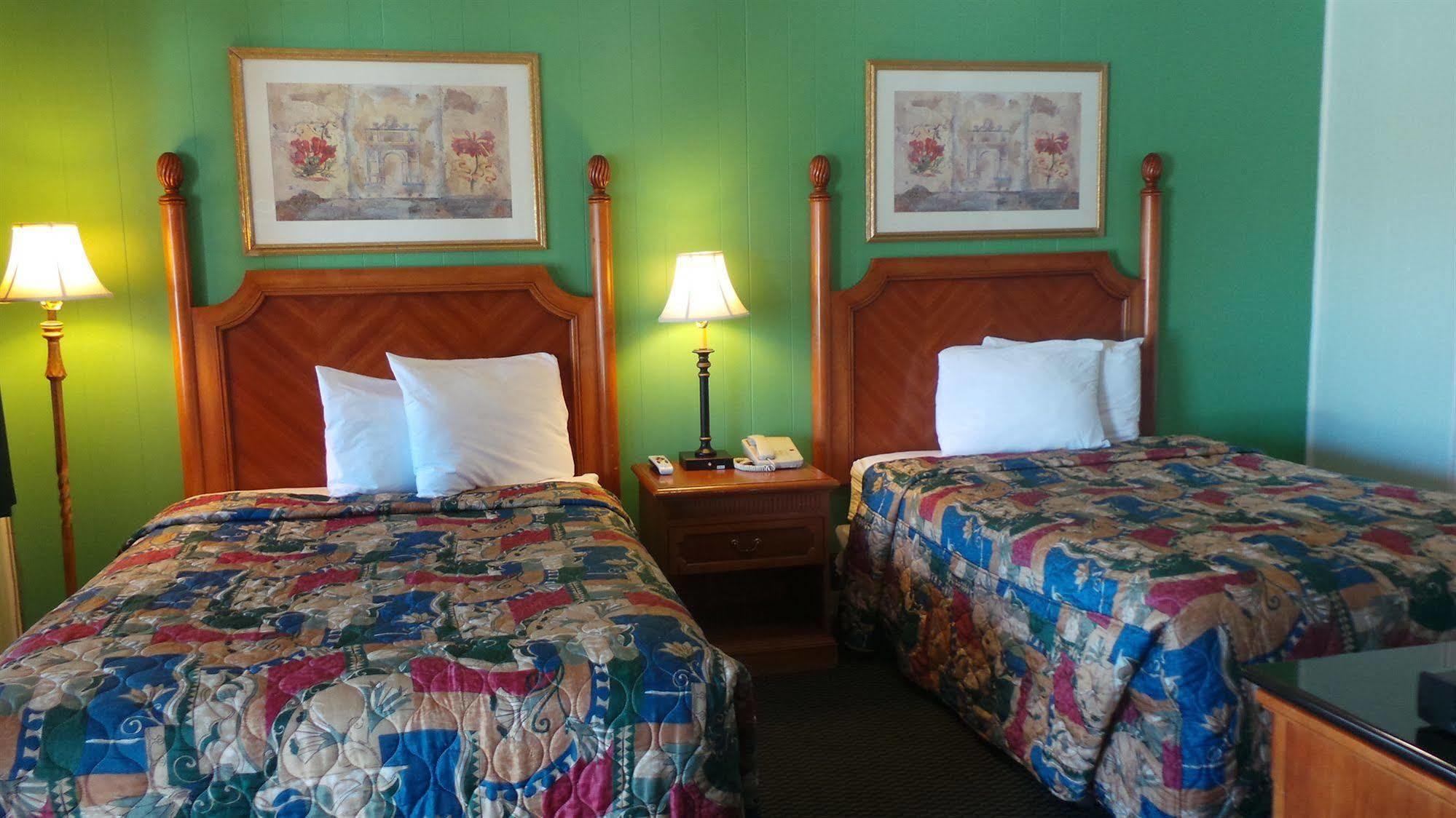 Hitching Post Studios Inn Santa Cruz Exterior photo